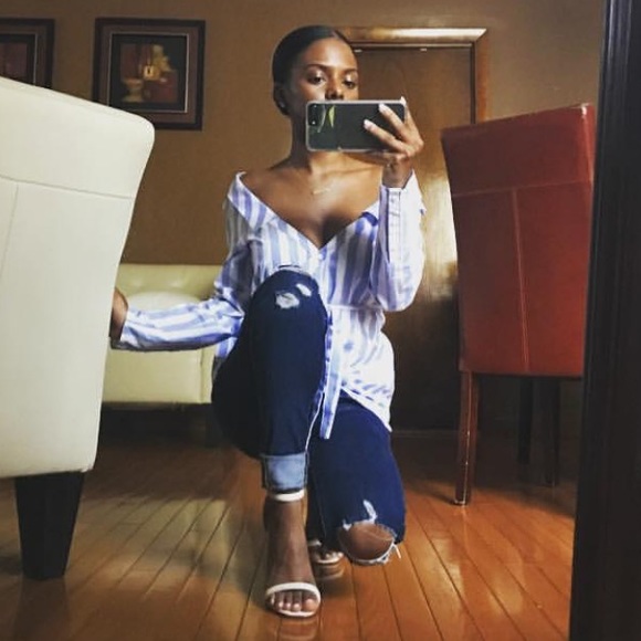 Zara Off The Shoulder Button Down - Picture 4 of 4